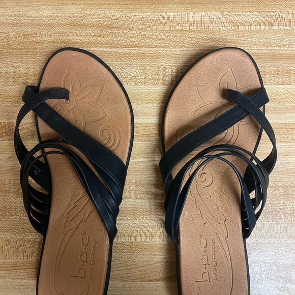 b.o.c. Women's Alisha Black Strappy Sandals - Picture 2 of 3